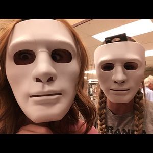 Meet your Posher, Aysia